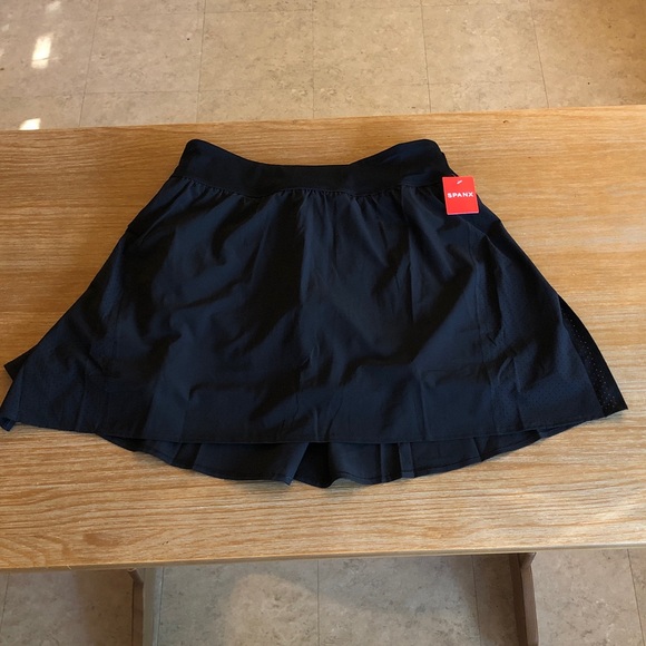 SPANX Get Moving Black Skort 17" NWT Womens Size XL - Picture 1 of 11